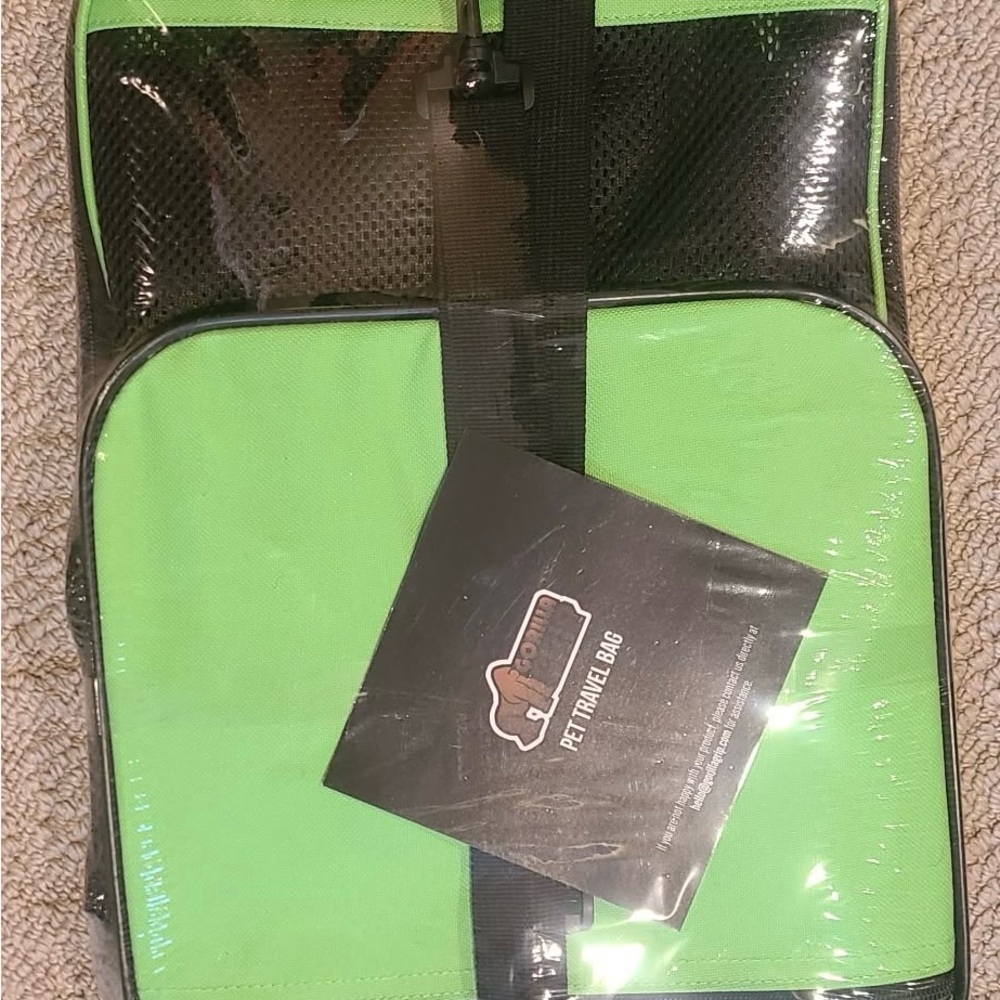 Green and Black Cat Travel Carrier - Picture 2 of 11